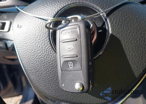 2018 Volkswagen Passat 2.0T Se z USA, uszkodzony, nr VIN 1VWBA7A34JC002712